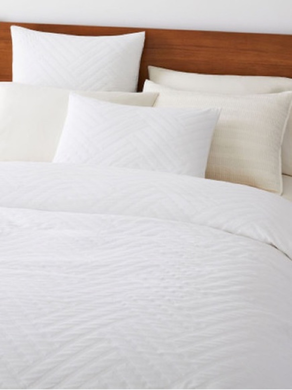 SOLD OUT West Elm White Parquet King Duvet Cover + 2 King Shams